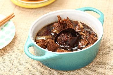 《审判之逝：湮灭的记忆》“侦探工具”预告片